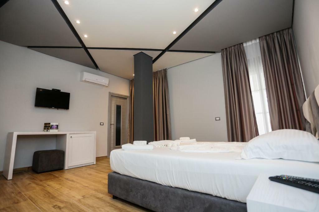 Lubjana Hotel Durrës Exterior foto